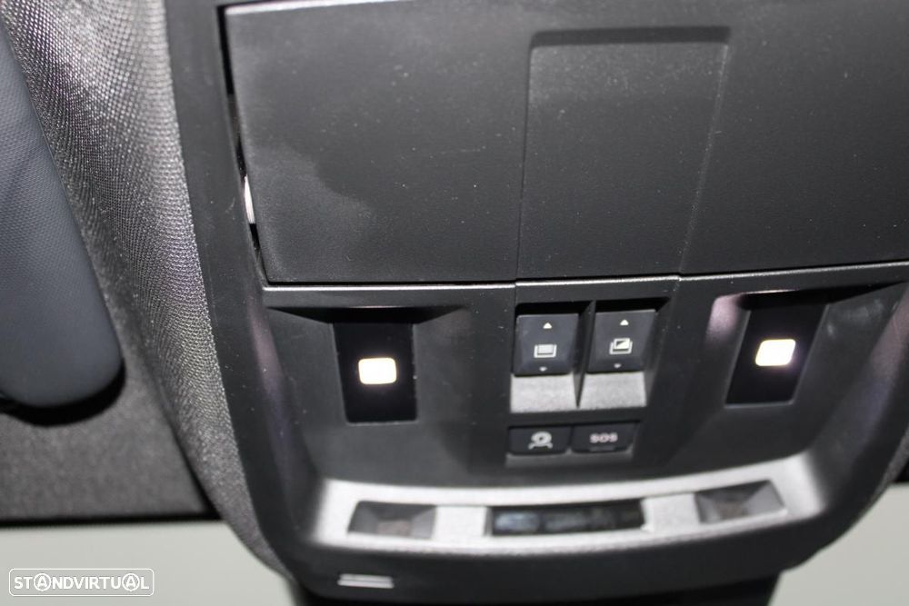 Peugeot E-3008 73 kWh GT - 17