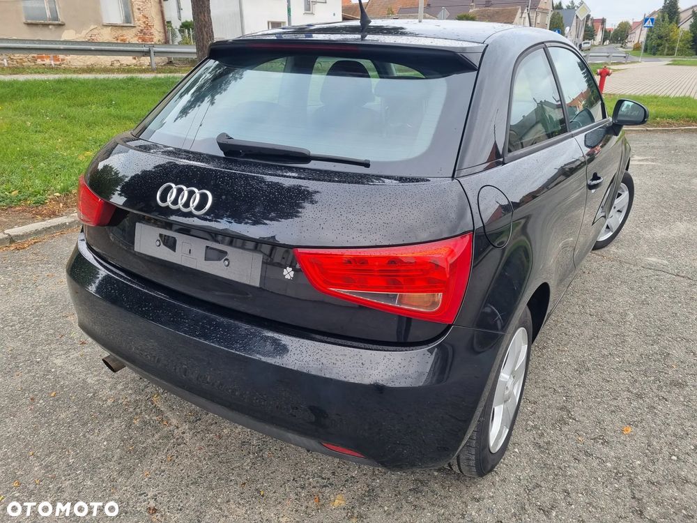 Audi A1 3-drzwiowe 1.2 TFSI admired - 12