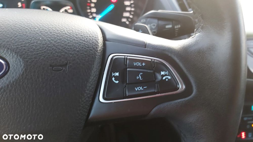 Ford Kuga 1.5 TDCi 2x4 Titanium - 28