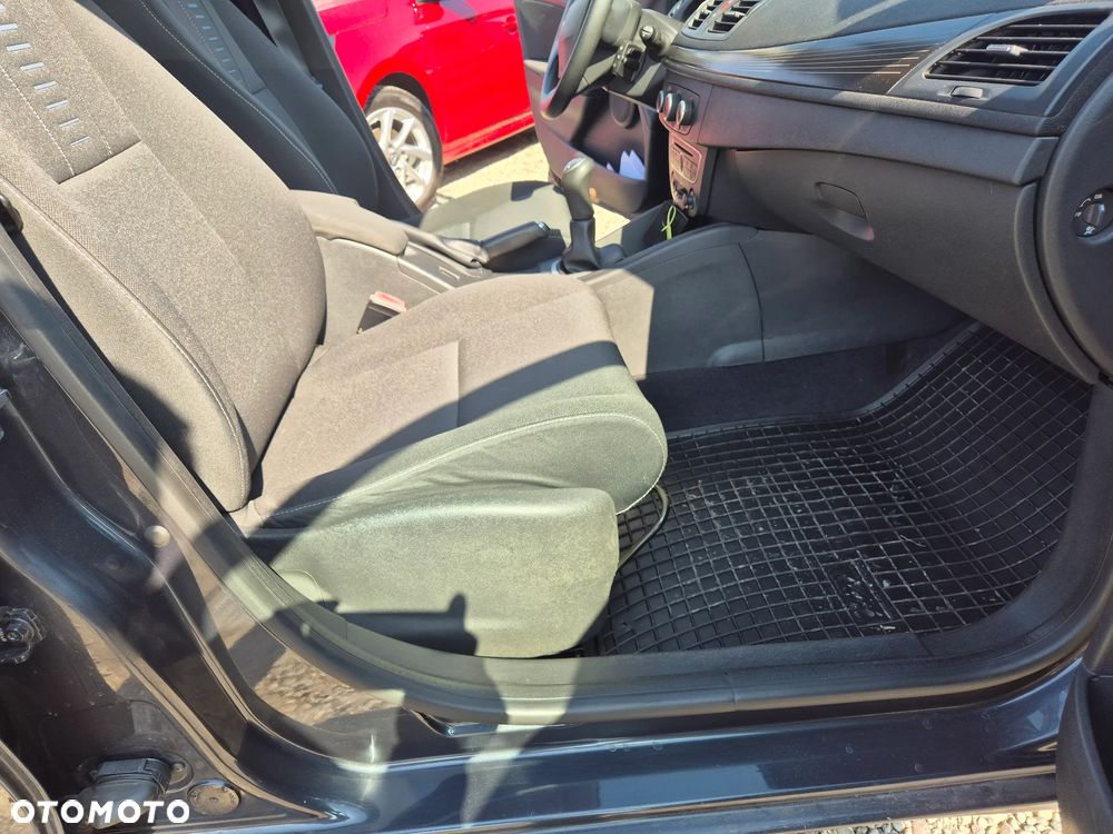 Renault Megane 1.6 16V 100 Authentique - 22