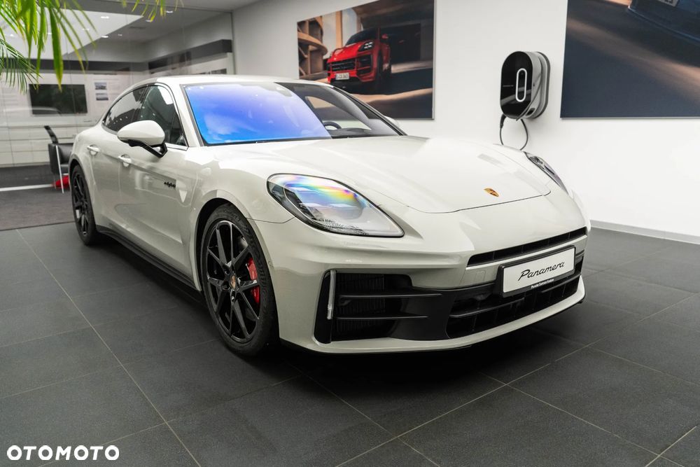 Porsche Panamera - 8