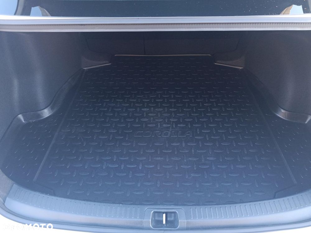 Toyota Corolla 1.8 Hybrid Comfort - 10