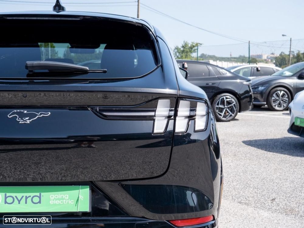 Ford Mustang Mach-E Standard AWD - 13