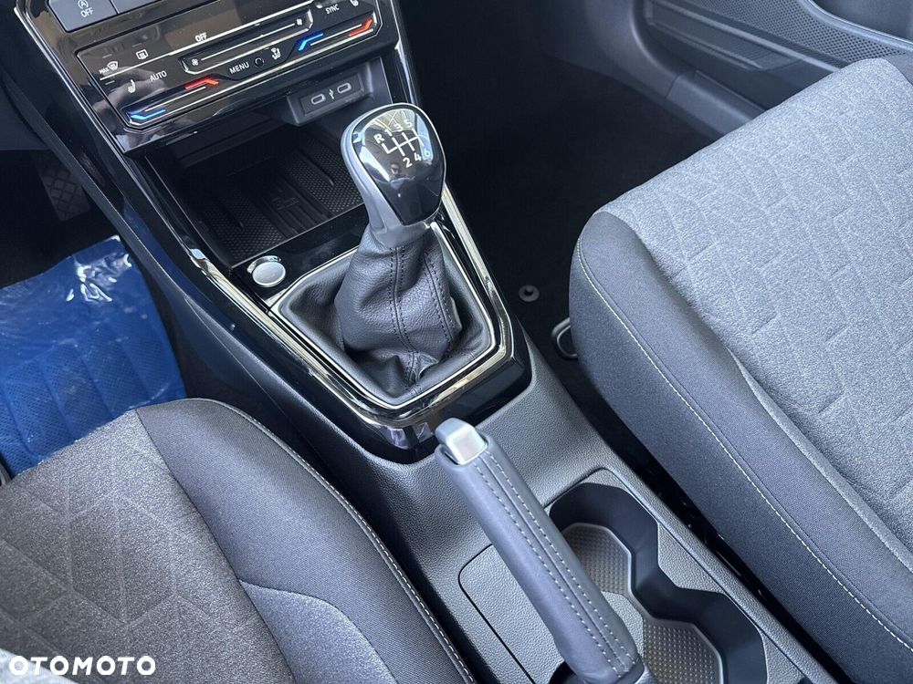 Volkswagen T-Cross - 15