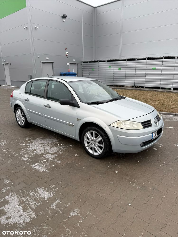 Renault Megane 1.6 Confort Privilege - 3