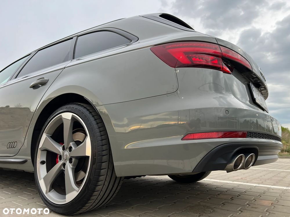 Audi A4 Avant 2.0 TDI S tronic quattro sport - 17