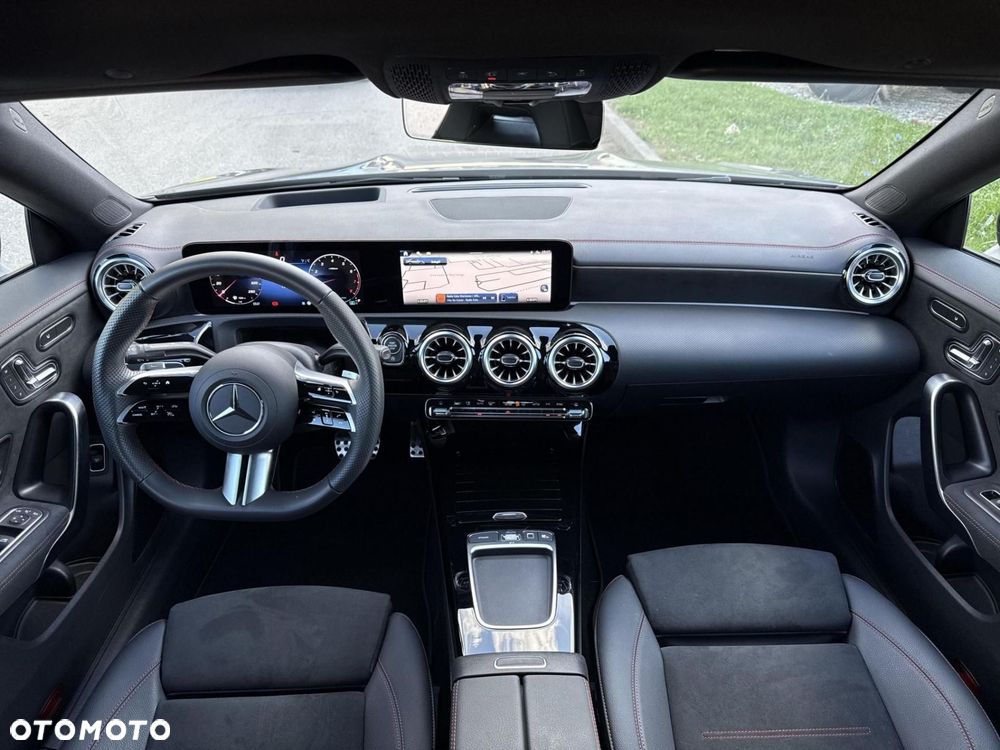 Mercedes-Benz CLA - 18