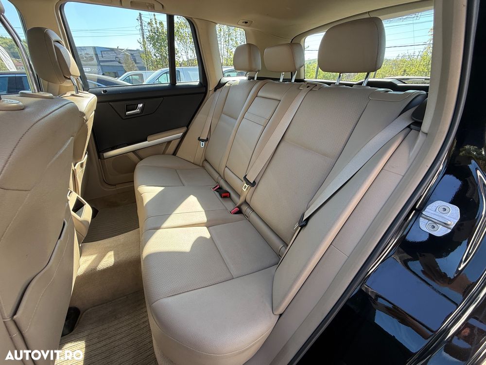 Mercedes-Benz GLK 220 CDI (BlueEFFICIENCY) - 17