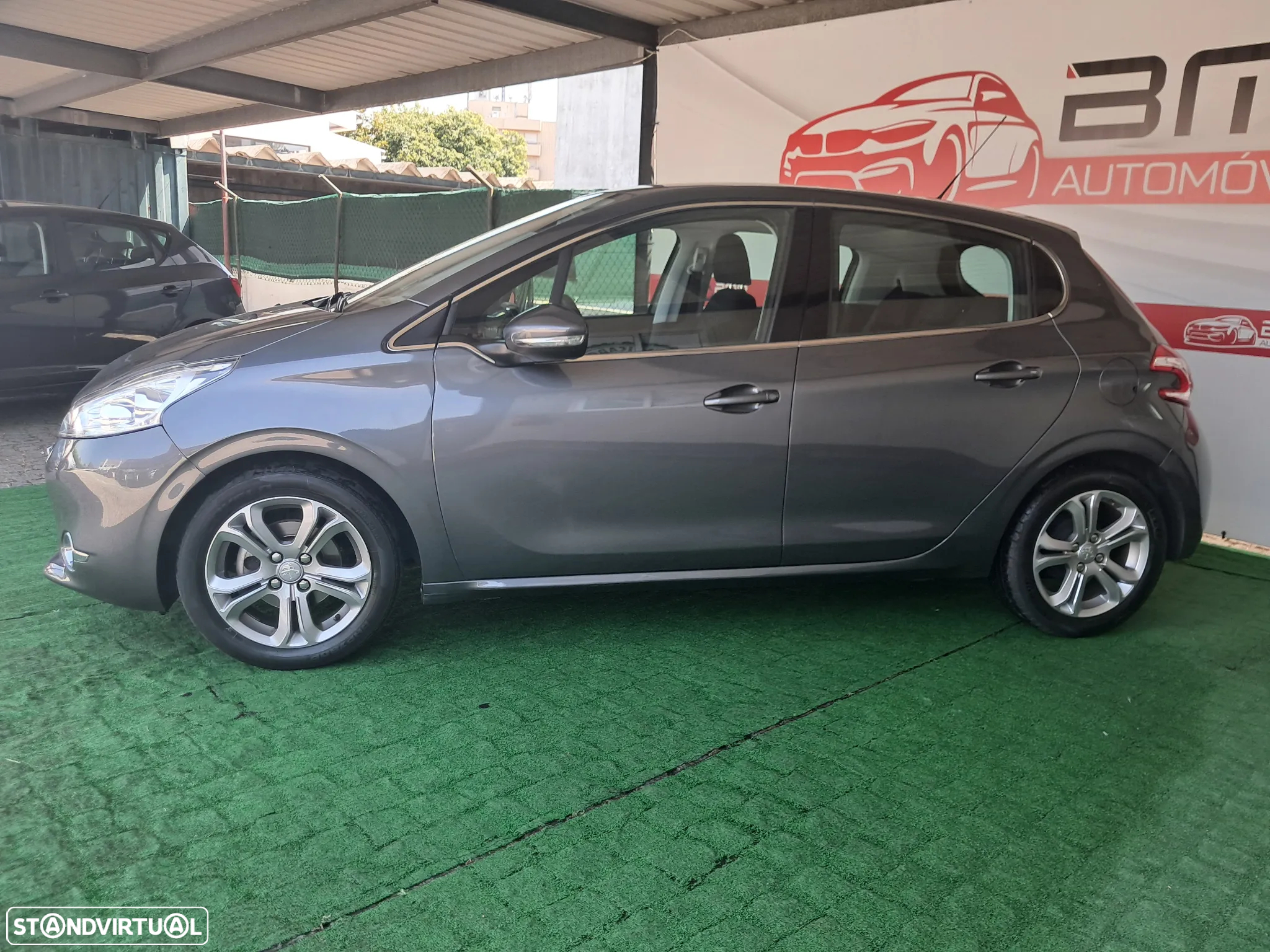 Peugeot 208 1.2 PureTech Allure - 3