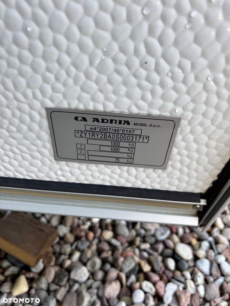 Adria Aviva Lite 350 L - 11