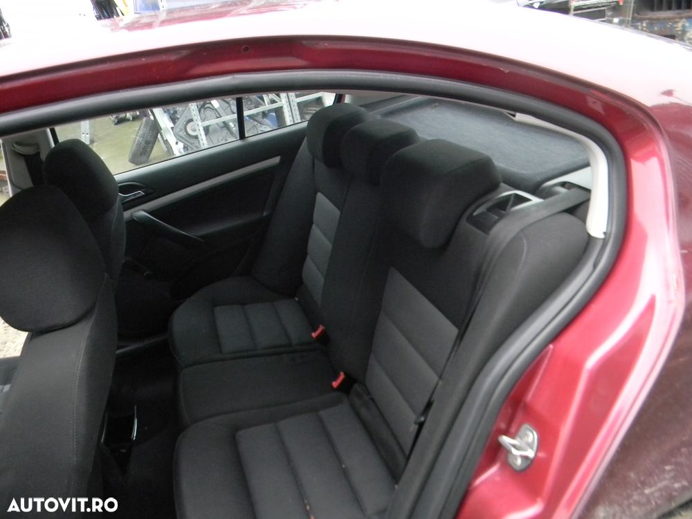 Dezmembrari  Skoda OCTAVIA 2 (1Z)  2004  > 2013 1.9 TDI Motorina - 37