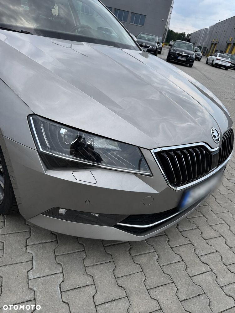 Skoda Superb 2.0 TDI 4x4 L&K DSG - 22