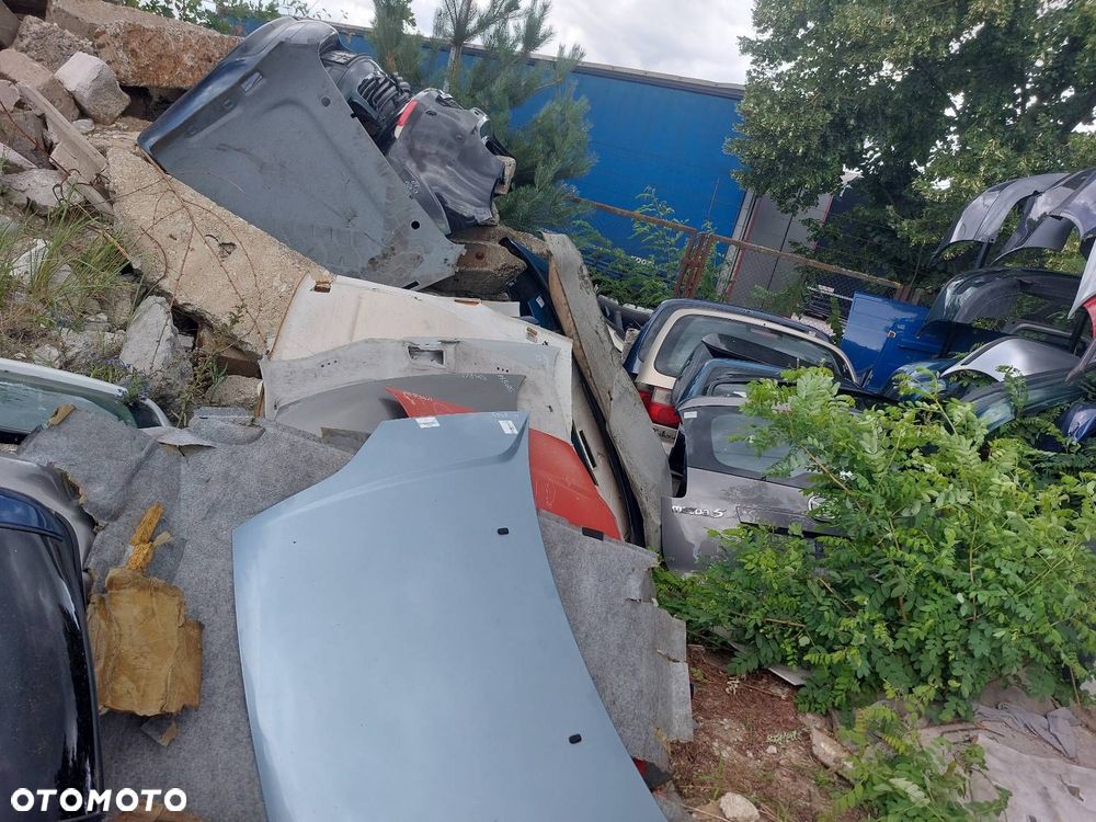MASKA POKRYWA SILNIKA GÓRNA FIESTA MK5 LIFT J4 - 6