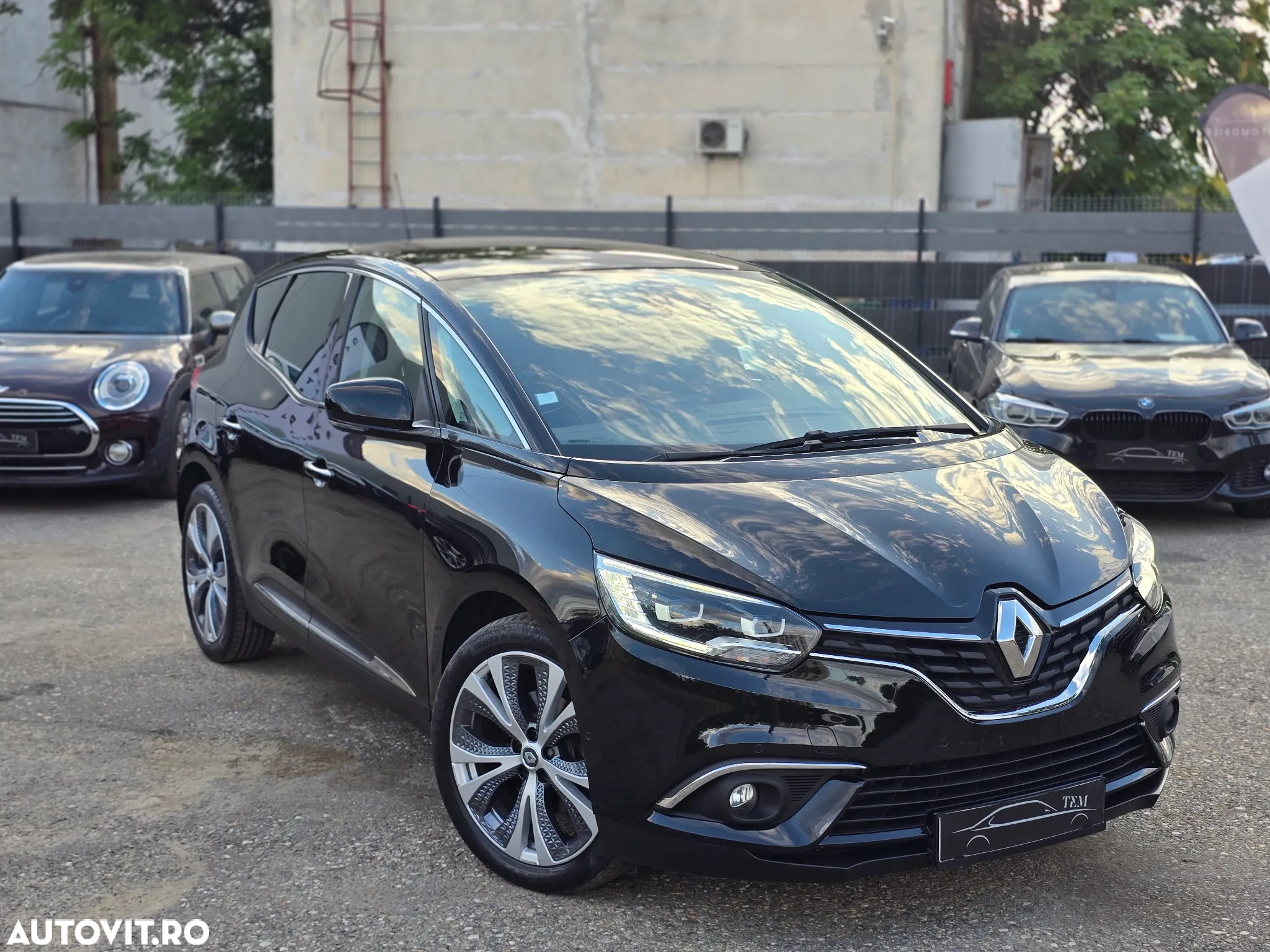 Renault Scenic ENERGY dCi 160 EDC INITIALE PARIS - 4