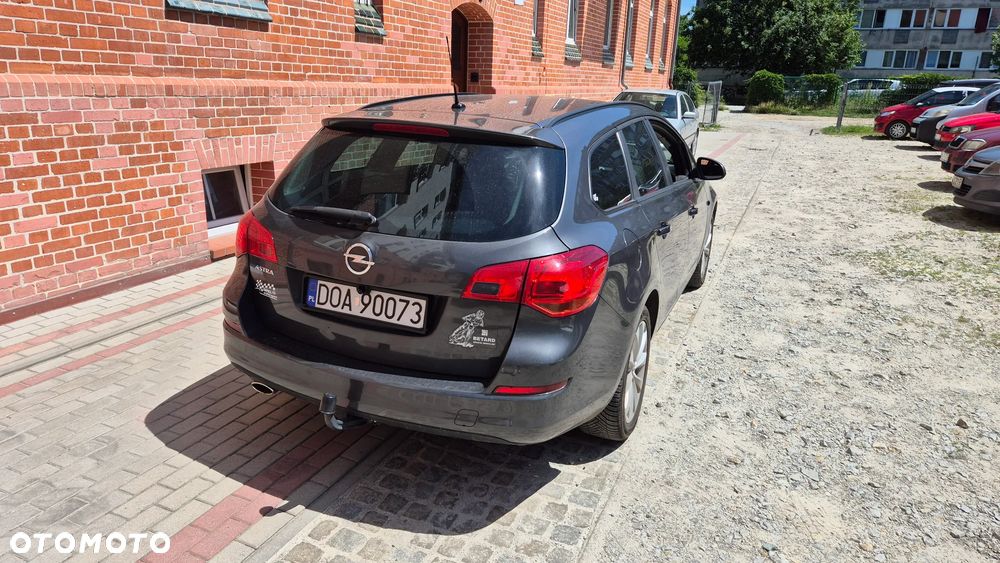 Opel Astra 1.4 T Edition 150 - 4