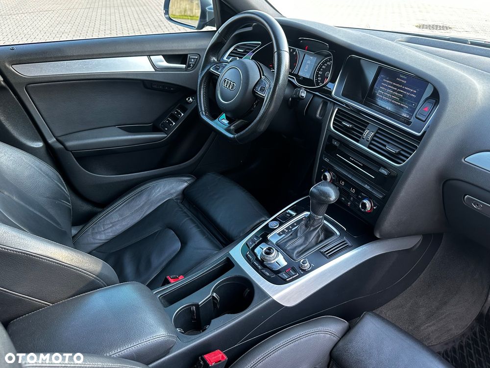 Audi A4 Limousine - 31