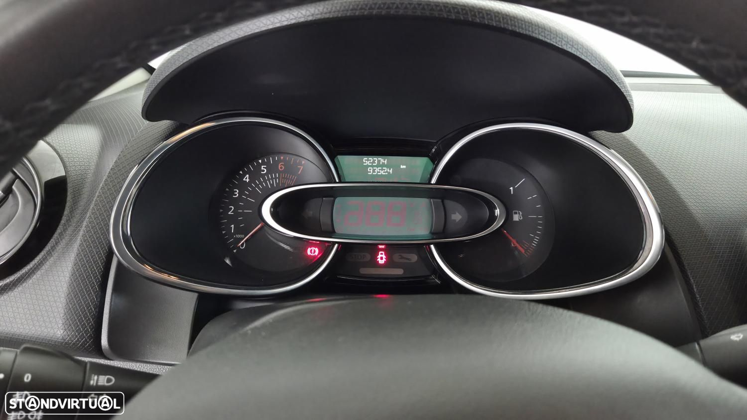 Renault Clio Sport Tourer 0.9 TCe Limited - 10