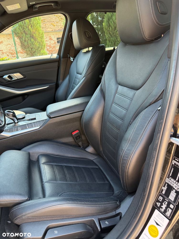 BMW Seria 3 320d xDrive MHEV Luxury Line sport - 16