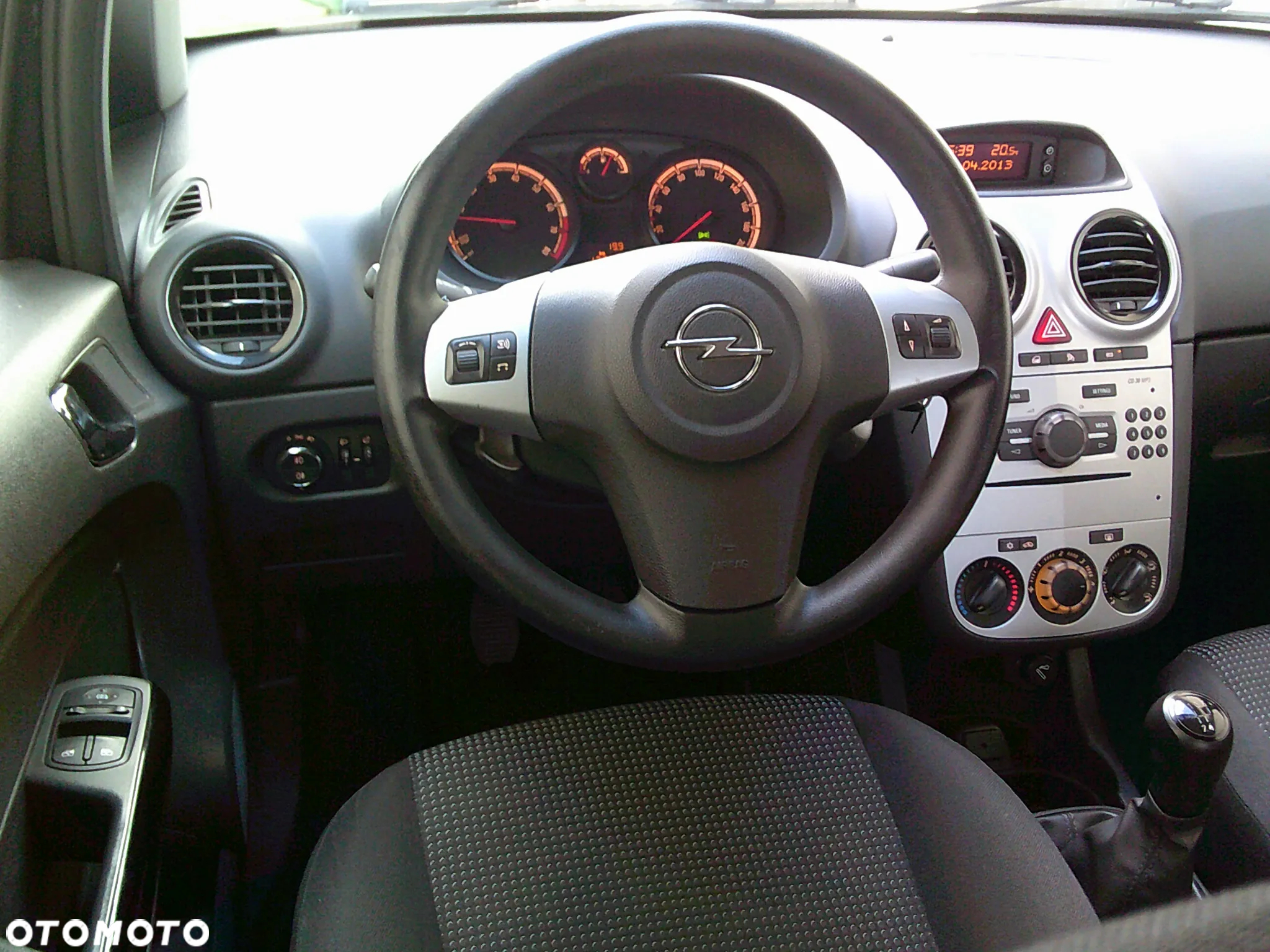 Opel Corsa 1.2 16V Edition / Active - 16