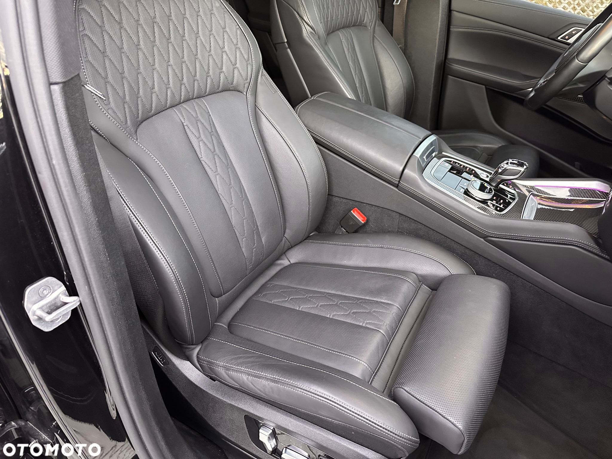 BMW X6 M50i - 31