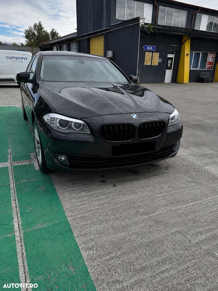 BMW Seria 5 520d - 5