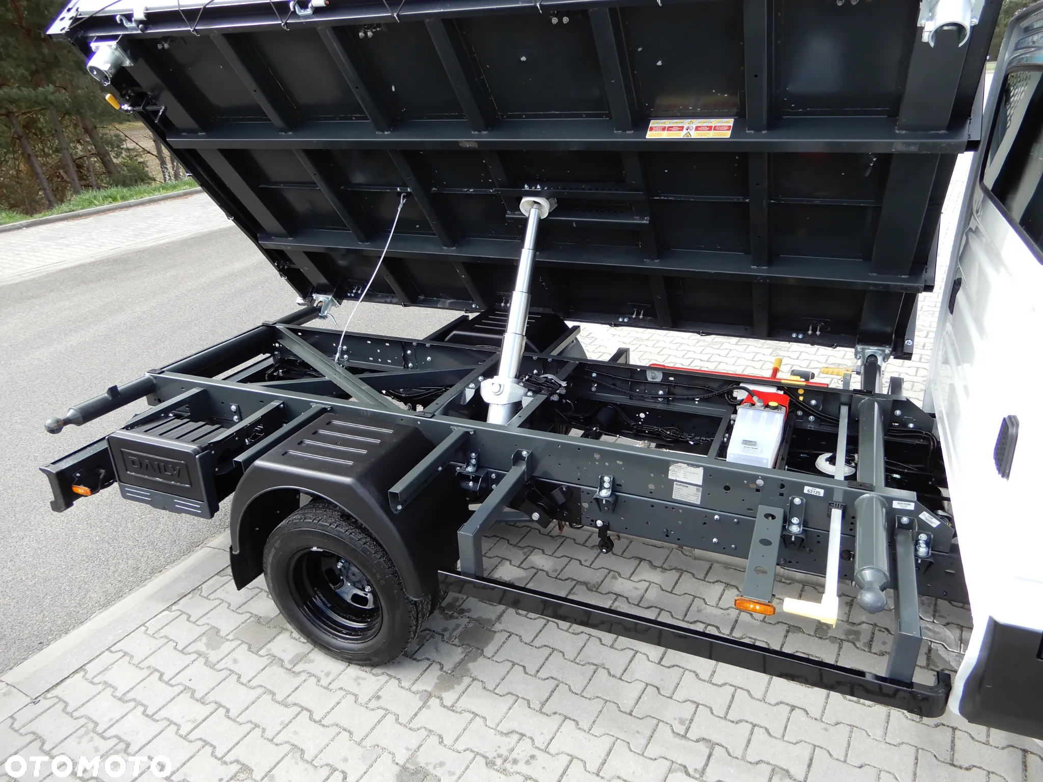 Iveco DAILY 50C18 Wywrotka Kiper Wywrot x 3 Renomowanej Firmy SCATTOLINI 3.62 CM HAK 3500 Kg 30 Tys Km Przeb Stan Jak Nowy OKAZJA - 25