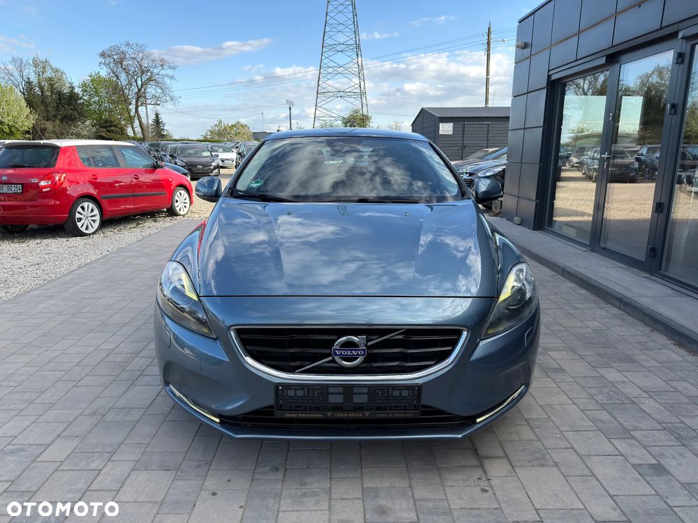 Volvo V40 D2 R-Design Momentum - 2