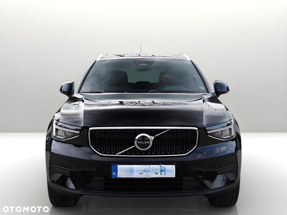 Volvo XC 40 B3 Plus Dark - 2