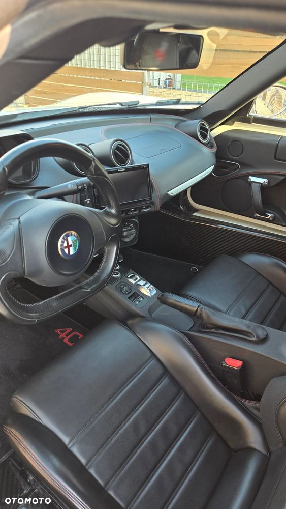 Alfa Romeo 4C - 27