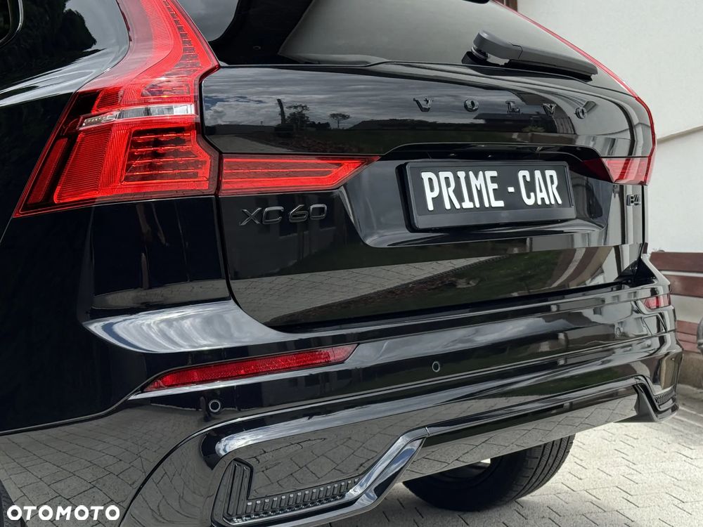 Volvo XC 60 B4 D AWD Ultimate Dark - 10