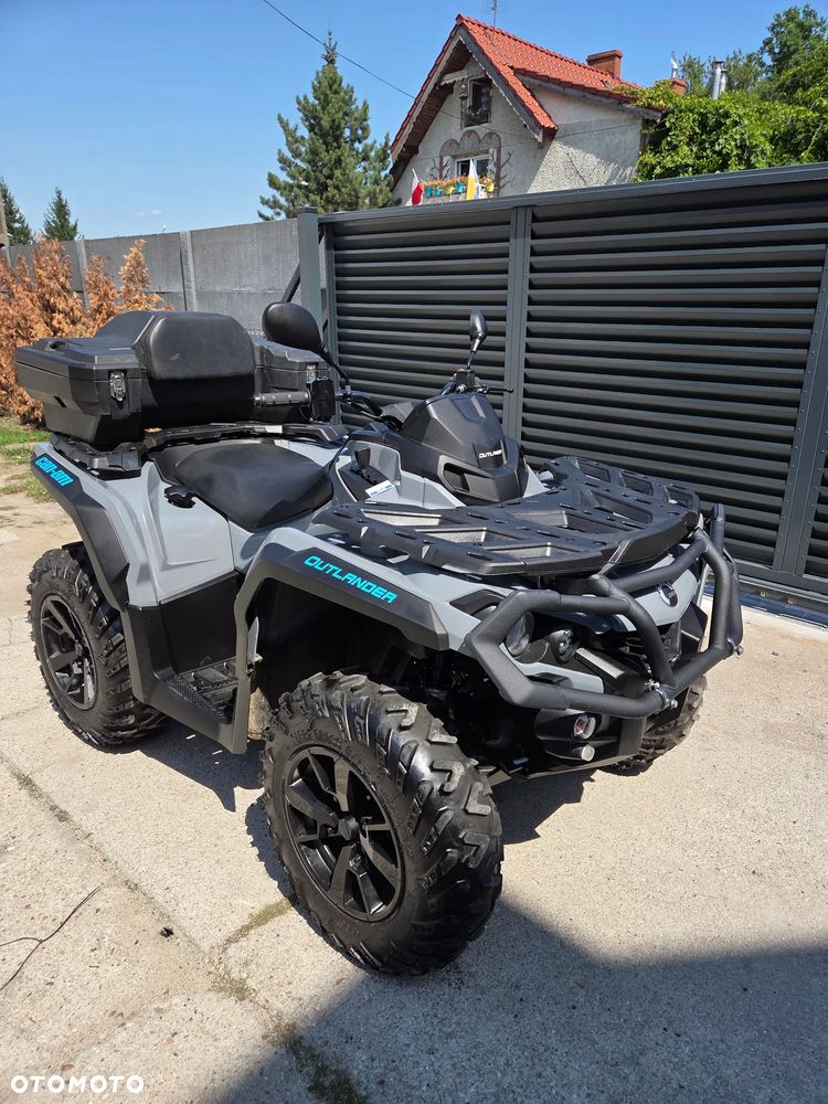 Can-Am Outlander - 1
