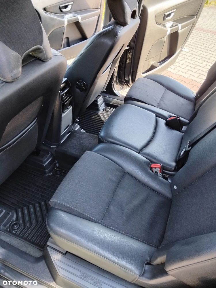 Volvo XC 90 D5 Edition - 11