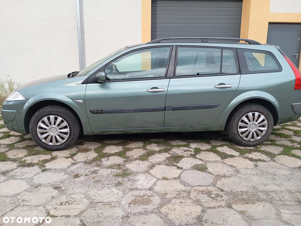 Renault Megane II 1.6 16V Confort Authentique - 3