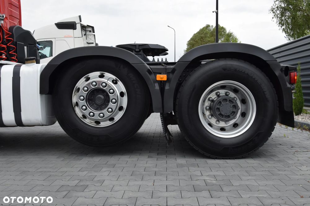 Volvo FH540 / 6x2 / EURO 6 / PUSHER / OŚ SKRĘTNA-PODNOSZONA / RETARDER / KLIMATYZACJA POSTOJOWA / NAWIGACJA / ACC / LEDY / 2 ZBIORNIKI PALIWA / ALUFELGI / SERWISOWANY / SPROWADZONY - 15