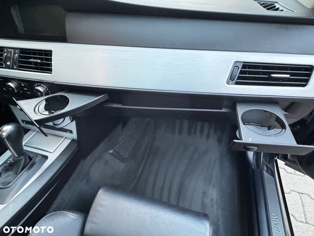 BMW Seria 5 530i Touring - 19