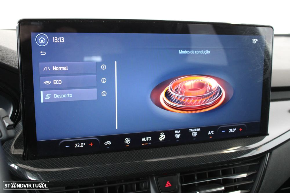 Ford Focus 1.0 EcoBoost MHEV ST-Line - 24