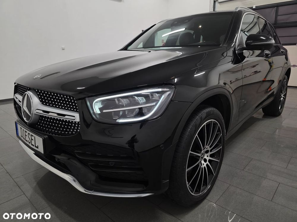 Mercedes-Benz GLC 300 de 4Matic 9G-TRONIC AMG Line Plus - 2