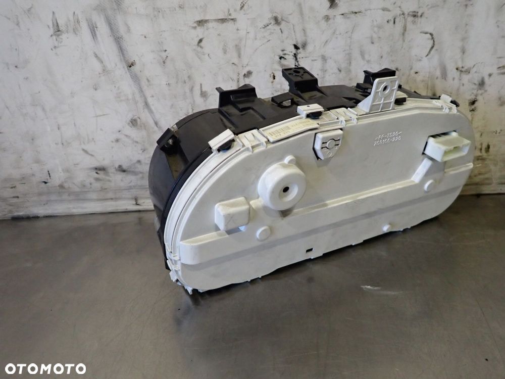 LICZNIK MITSUBISHI LANCER VIII 8100B127A - 3