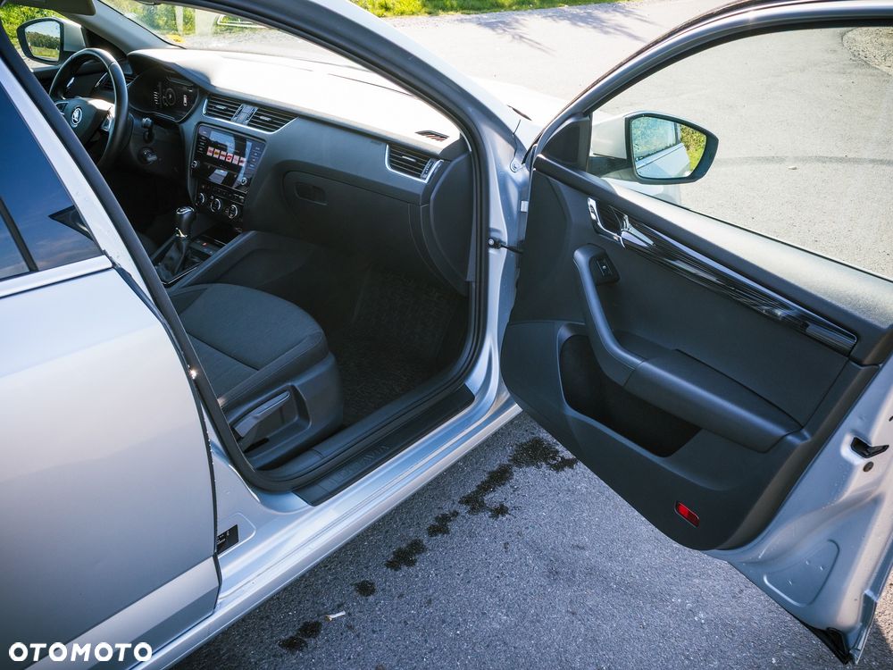 Skoda Octavia 1.5 TSI ACT Style DSG - 23