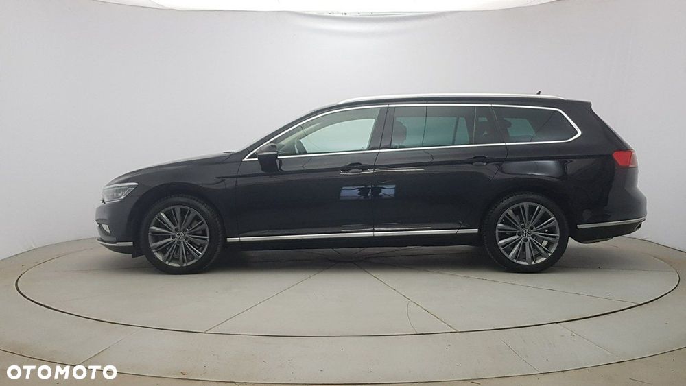 Volkswagen Passat - 4