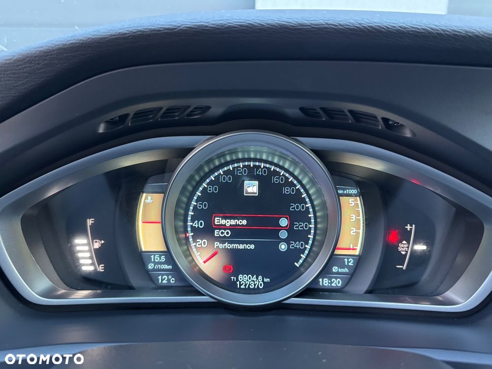 Volvo V40 Cross Country D3 Momentum - 36
