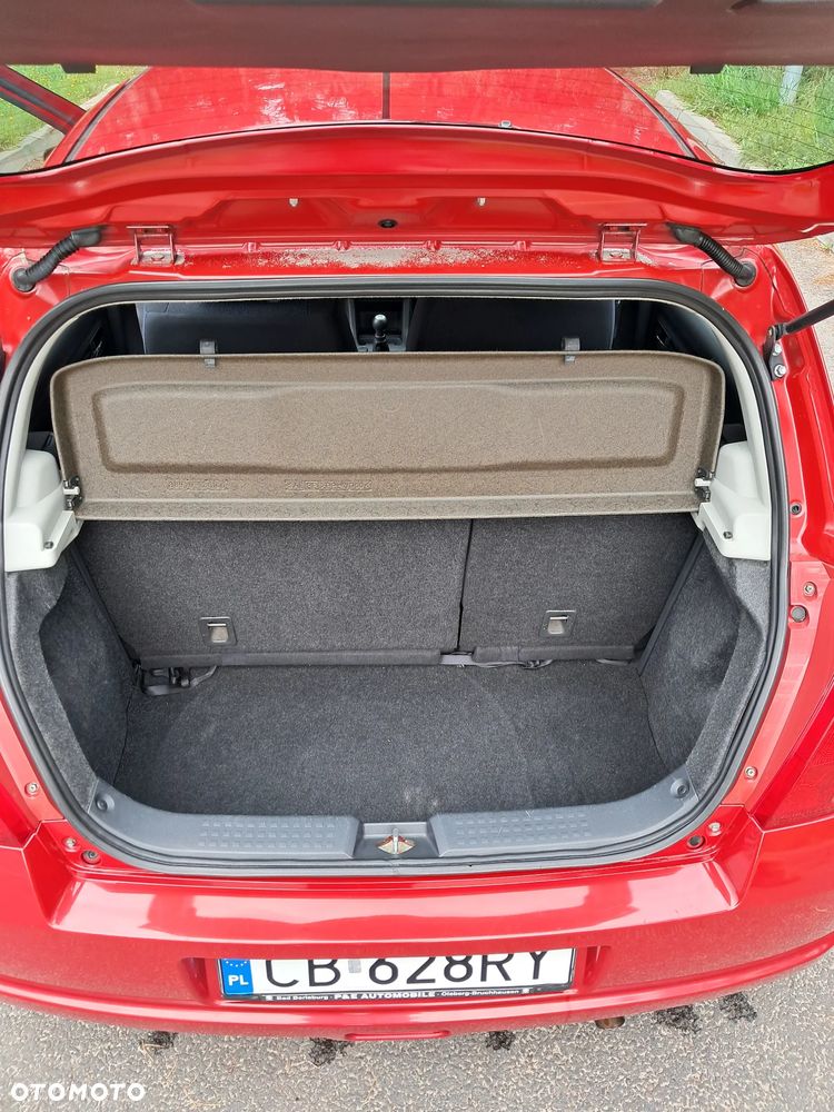 Suzuki Swift 1.3 Club - 11