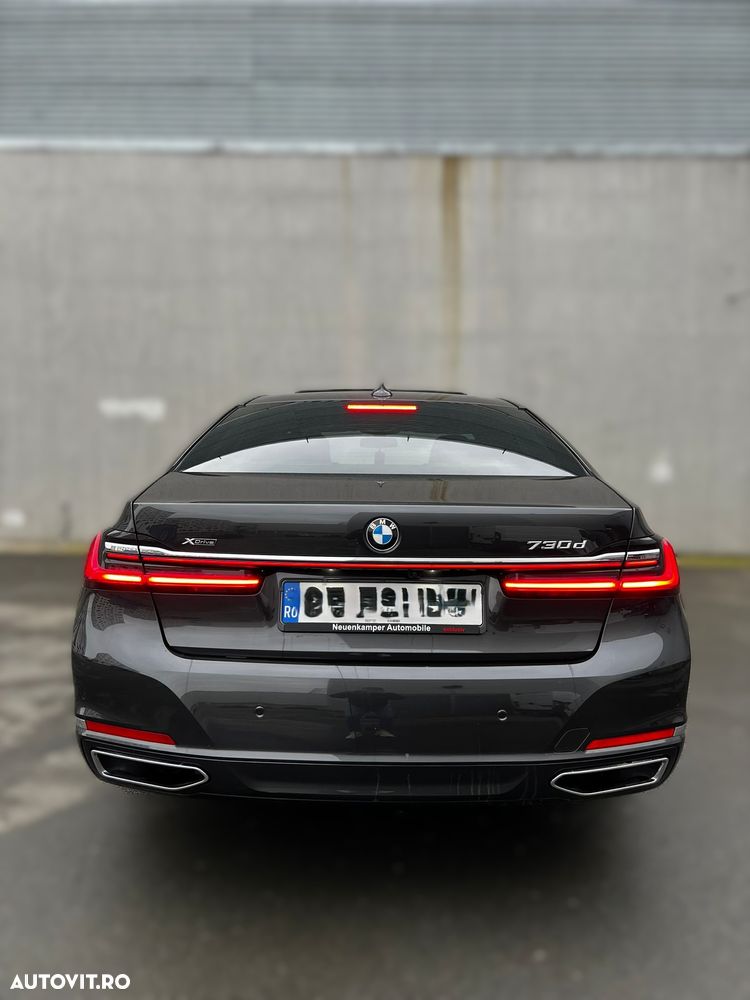BMW Seria 7 730d xDrive MHEV - 4