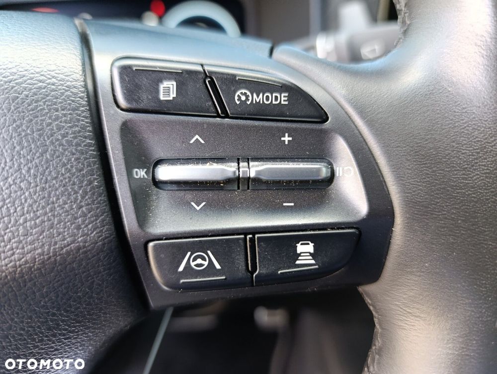 Hyundai Kona - 16