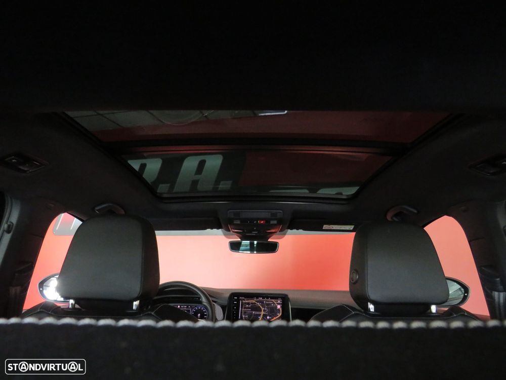 VW T-Roc 1.5 TSI R-Line DSG - 10