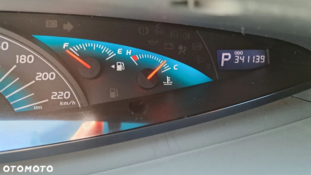 Toyota Previa - 15