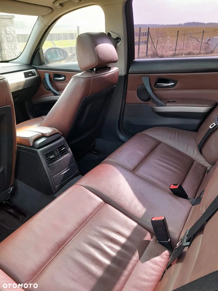 BMW Seria 3 318d - 10