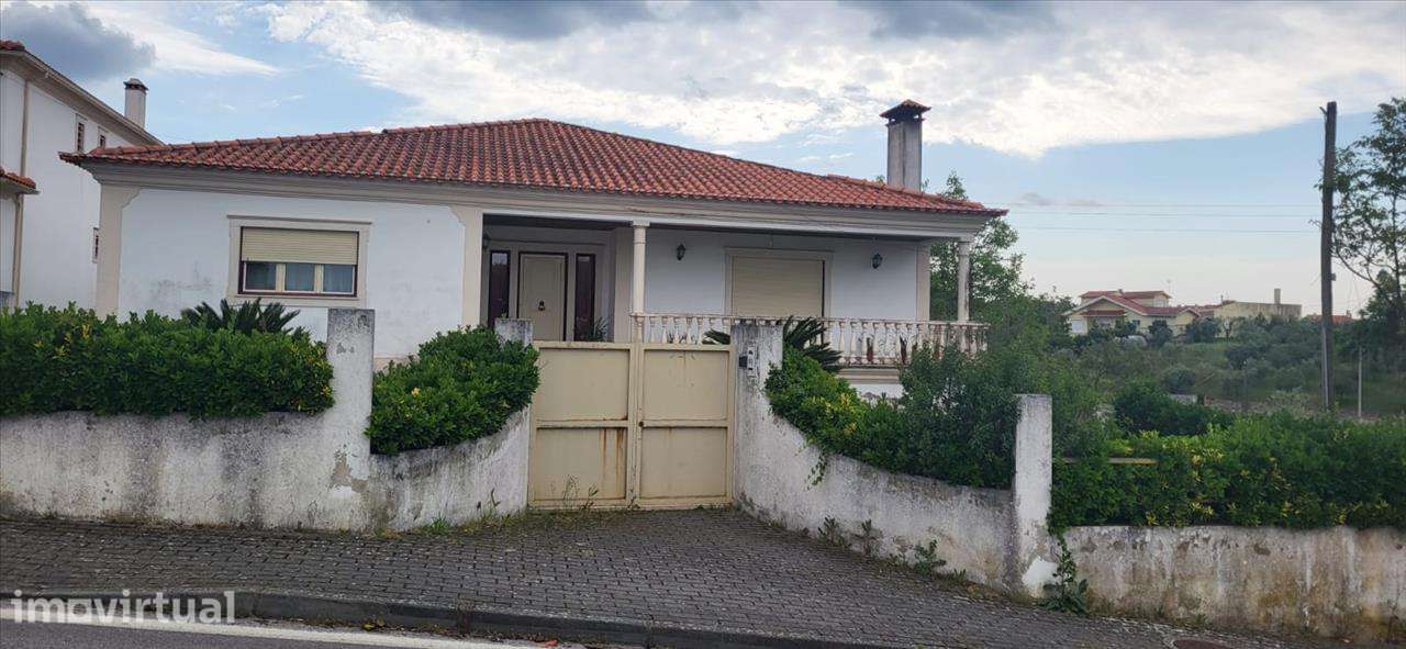 MORADIA T4 A 10 MINUTOS DE LEIRIA - Grande imagem: 2/6