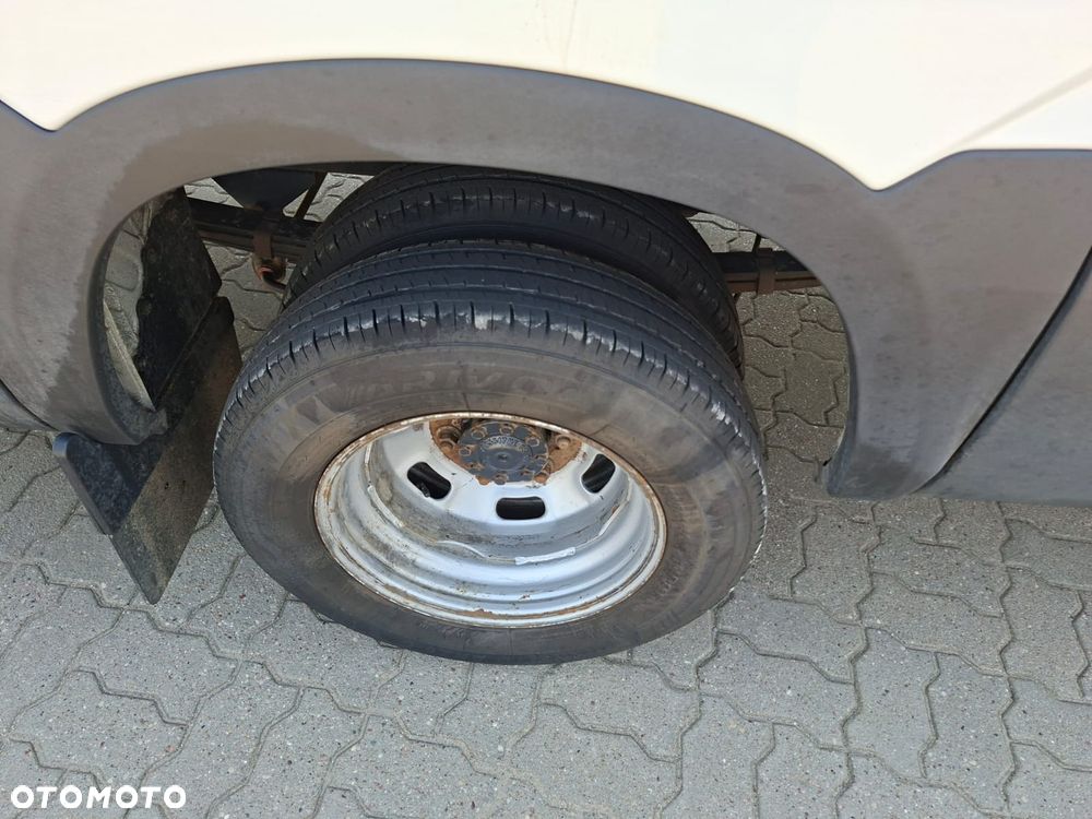 Iveco 35C18 Bliźniaki Maxi L4H2 Krajowy Ledy 50C18 Furgon Blaszak Silnik 3L 180KM - 15