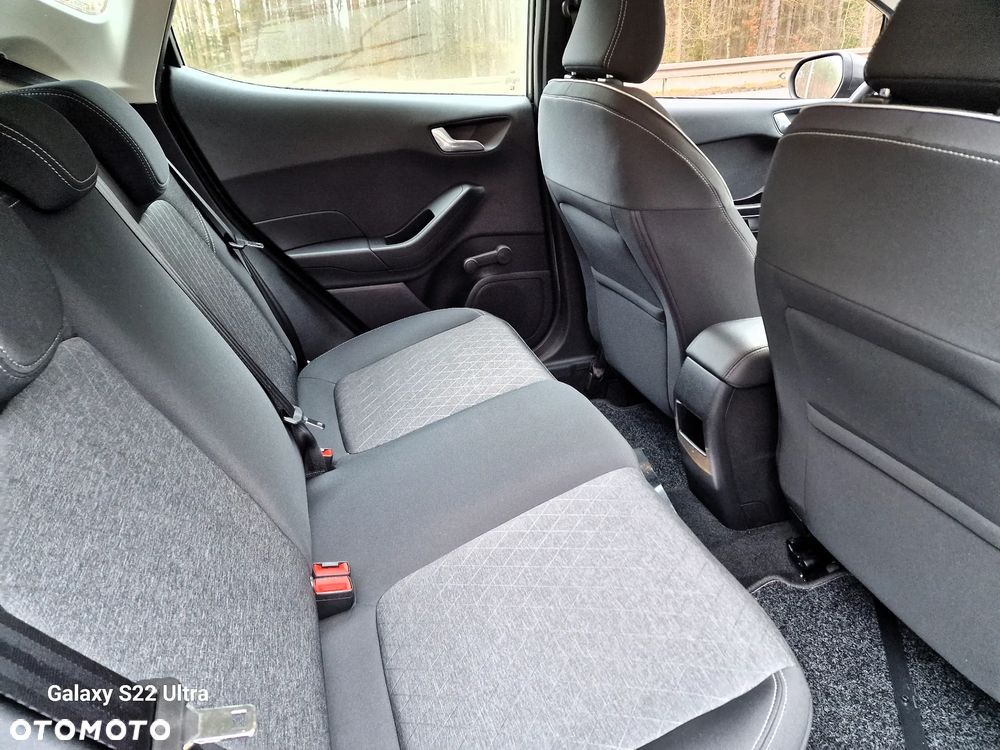 Ford Fiesta - 17